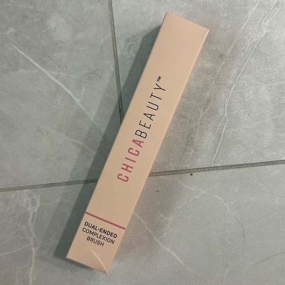 Chica Beauty Dual Ended Complexion Brush - Picture 4 of 6